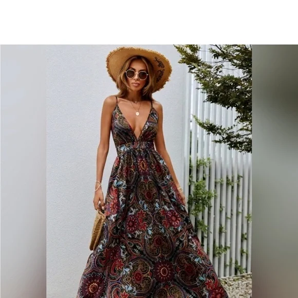 New Flowy Boho Scarf Print Maxi Dress Plunge V Neck Halter Long Red Blue Black | Color: Black/Red | Size: 2 | Trenzo711's Closet New Flowy Boho Scarf Print Maxi Dress Plunge V Neck Halter Long Red Blue Black | Color: Black/Red | Size: 2 | Trenzo711's Closet